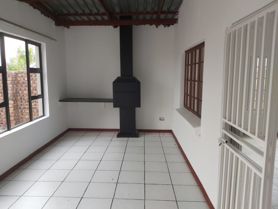 To Let 3 Bedroom Property for Rent in Roodewal Free State